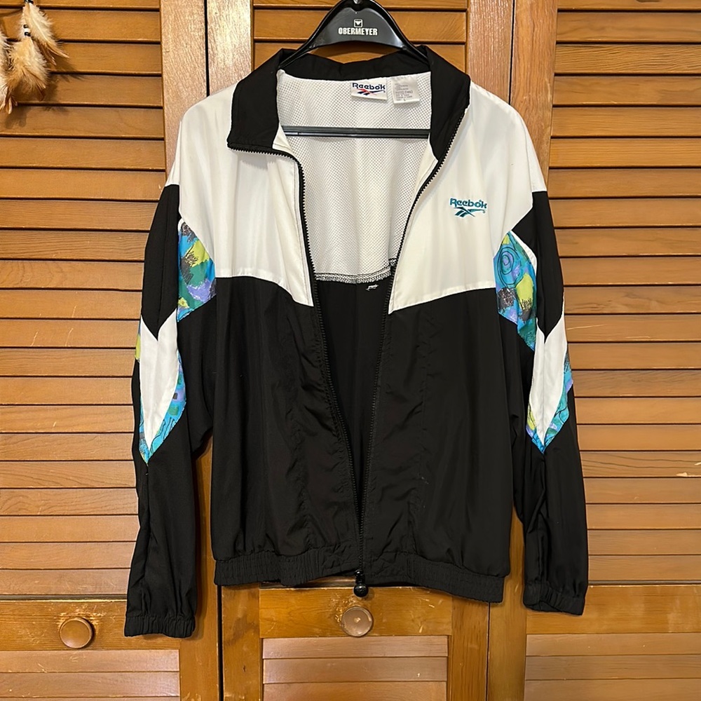 Light weight sports jacket